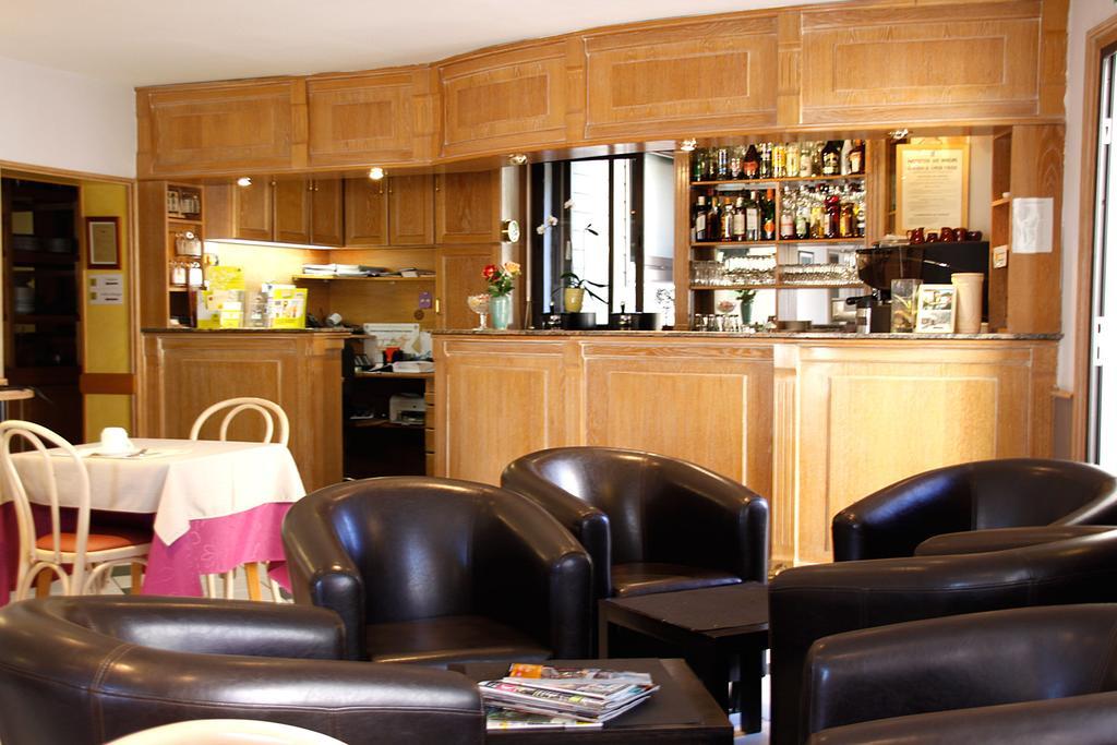 Chez Terrassier - Logis Hotels - Hotel Et Restaurant Vaissac Esterno foto