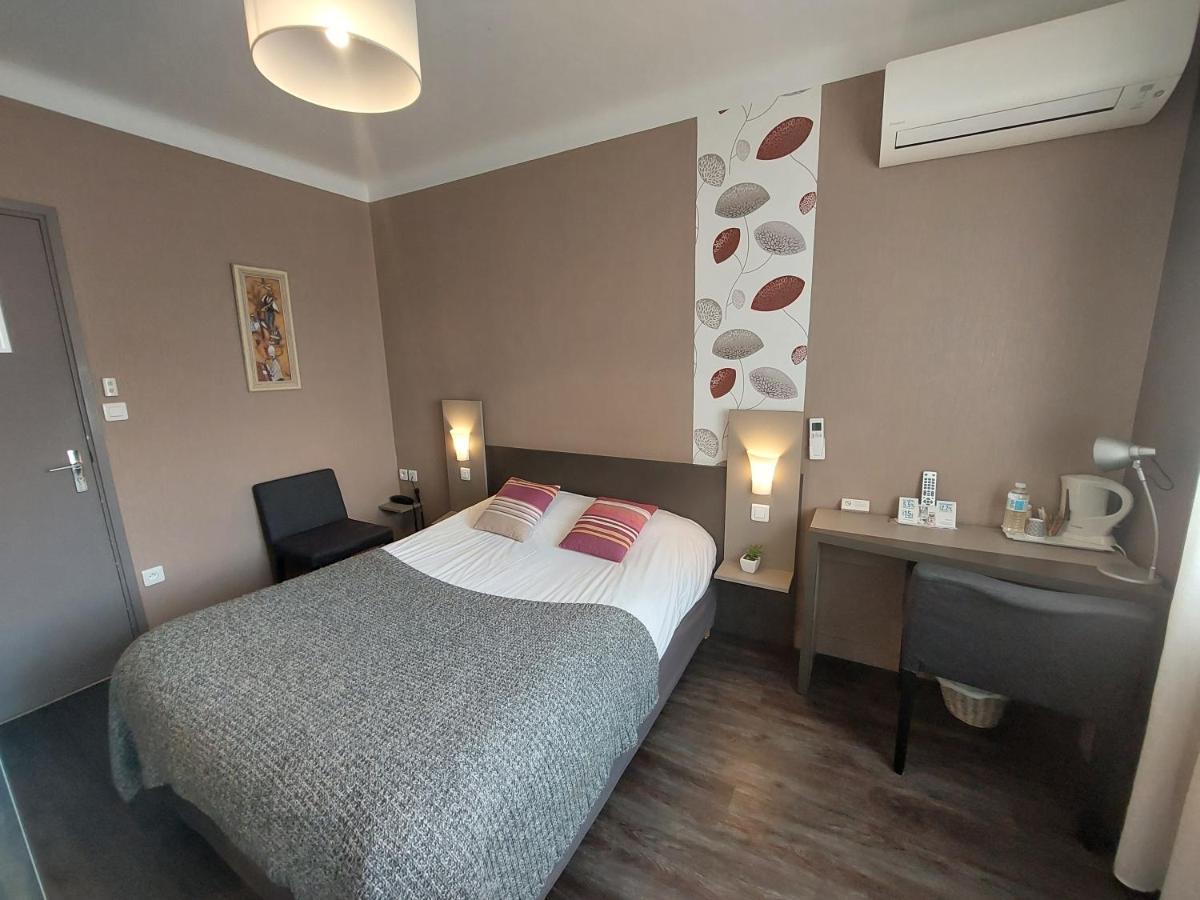 Chez Terrassier - Logis Hotels - Hotel Et Restaurant Vaissac Esterno foto